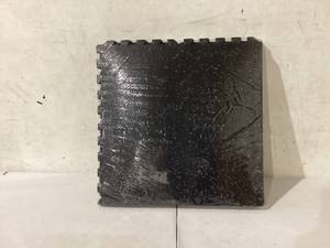lot 476 image: LOT OF 6 SuperJare Thick Exercise Equipment Mats