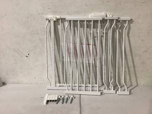 lot 479 image: Baby Gate for Stairs