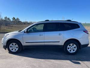 2013 Chevrolet Traverse LS - 2 OWNERS