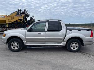 2004 Ford Explorer Sport Trac XLT  - 4X4