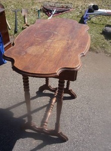 lot 5 image: Antique Victorian Table Turned Bobbin Spindle Spool Legs