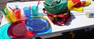 lot 61 image: Camping Picnic Accessories Vintage Twenty Piece Ingrid Picnic Beach Party Sack W Original Plastic Dishes, Pop-Up Sun Screen Block Tent
