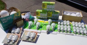lot 70 image: Home Essentials...Lighting Accessories Assorted Bulbs