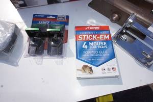 lot 91 image: Garage Miscellaneous