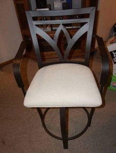lot 141 image: Countertop Swivel Arm-Chair