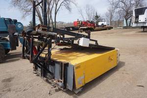 lot 51 image: Energy Absorption Systems Truck Mount Attenuator Road Way Message Center
