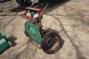 lot 53 image: Warehouse Banding Cart With Crimping Tool and Full Roll Of Metal Banding