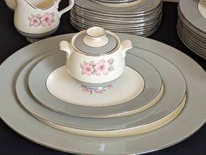 Homer Laughlin Cavalier Dish Set