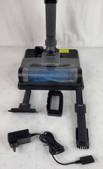 lot 16 image: Shark 3-in-1 Cordless Vacuum System
