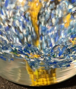 lot 35 image: Randsfjord Hand Blown Glass Paperweight