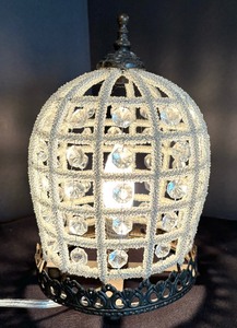 lot 10 image: Pottery Barn Dalila Beaded Crystal Lamp