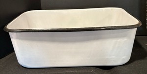 lot 52 image: Vintage Enamelware and More