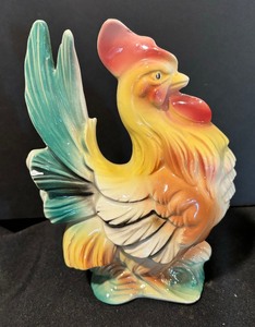 lot 68 image: Four Vintage Rooster Figurines