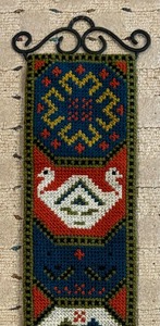 lot 69 image: Beautiful Vintage Bell Pull