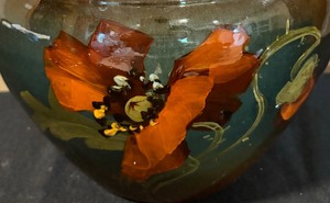 lot 71 image: Vintage Pottery Poppies Motif Planter