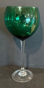 lot 80 image: Gorgeous Green Stemware
