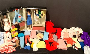 lot 14 image: Vintage Barbies and Accessories with Vintage 1960s Black Vinyl Barbie Doll Case