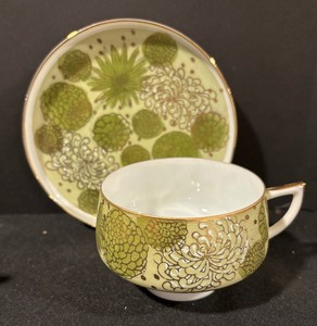 lot 104 image: Two Vintage Japanese Cups with Saucers