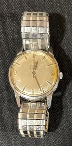 lot 107 image: Vintage Zodiak Rotographic Watch