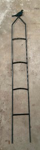 lot 143 image: Six Bird Motif Metal Yard Decorative Stakes