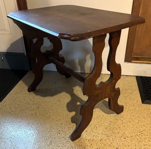 lot 222 image: Beautiful Vintage Wooden Accent Table
