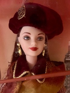 lot 259 image: Mattel Barbie 1998 Fall Collections, Autumn in Paris Barbie Doll