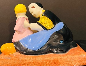 lot 177 image: Beautiful Vintage Quimper Figurine, Savigny Berthe