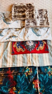 lot 311 image: Selection of Decorative Pottery Barn Pillow Covers