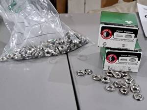 lot 67 image: Lot of (400) Hillman #10 Stainless Steel Finish Washers #H830756