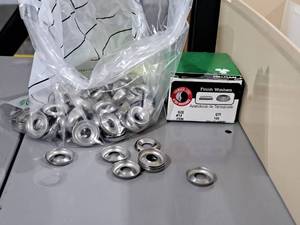 lot 75 image: Lot of (280) Hillman #14 Stainless Steel Finish Washers #H830760