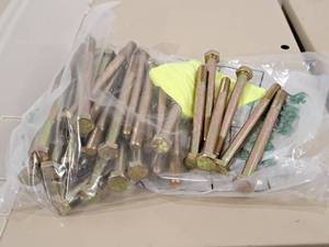 lot 140 image: Lot of (34) Hillman Cap Screws 516x4  Hex Head #220602