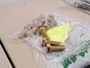 lot 196 image: Lot of (10) Hillman Cap Screws 916x1-12  Hex Head #220691