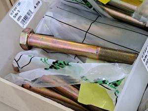 lot 203 image: Lot of (20) Hillman Cap Screws 58x5  Hex Head #220754