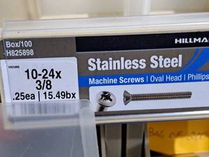 lot 318 image: Lot of (250) Hillman Stainless Steel Machine Screws 10-24x38  Oval Head  Phillips Drive #H825898