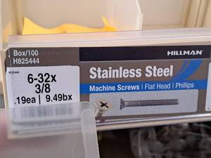 lot 478 image: Lot of (300) Hillman Stainless Steel Machine Screws 6-32x38  Flat Head  Phillips Drive #H825444