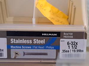 lot 488 image: Lot of (200) Hillman Stainless Steel Machine Screws 6-32x1-12  Flat Head  Phillips Drive #H825456