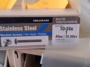 lot 519 image: Lot of (125) Hillman Stainless Steel Machine Screws 10-24x1  Pan Head  Phillips Drive #H828506