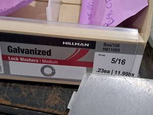 lot 564 image: Lot of (100) Hillman 516 Galvanized Lock Washers  Medium #H811053