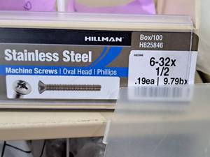 lot 579 image: Lot of (400) Hillman Stainless Steel Machine Screws 6-32x12  Oval Head  Phillips Drive #H825846