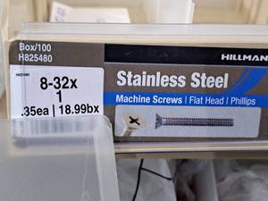 lot 637 image: Lot of (250) Hillman Stainless Steel Machine Screws 8-32x1  Flat Head  Phillips Drive #H825480