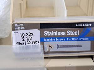 lot 719 image: Lot of (50) Hillman Stainless Steel Machine Screws 10-32x2-12  Flat Head  Phillips Drive #H825548