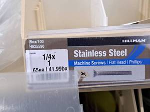 lot 722 image: Lot of (100) Hillman Stainless Steel Machine Screws 14x1  Flat Head  Phillips Drive #H825590