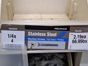lot 733 image: Lot of (37) Hillman Stainless Steel Machine Screws 14x4  Flat Head  Phillips Drive #H825606