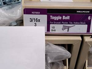 lot 1003 image: Lot of (100) Hillman Toggle Bolt  12 Drill  For Drywall,Plaster,Tile,Hollow Block 316x3 #H370054