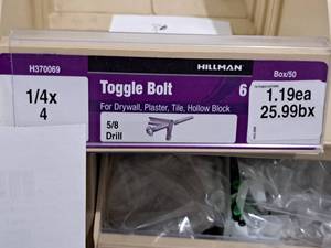 lot 1018 image: Lot of (30) Hillman Toggle Bolt  58 Drill  For Drywall,Plaster,Tile,Hollow Block 14x4 #H370069