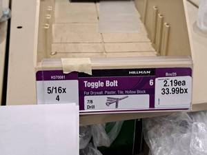 lot 1025 image: Lot of (35) Hillman Toggle Bolt  78 Drill  For Drywall,Plaster,Tile,Hollow Block 516x4 #H370081