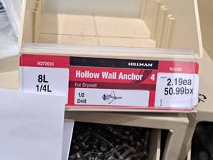 lot 1027 image: Lot of (40) Hillman 8L 14L Hollow Wall Anchor  12 Drill  For Drywall #H370024