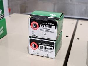 lot 1840 image: Lot of (200) Sheet Metal Screws 8x1 & Self Drilling Screws 8-18x1