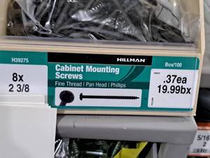 lot 1855 image: Lot of (320) Hillman Cabinet Mounting Screws 8x2-38  Pan Head  Phillips Drive  Fine Thread #H39275