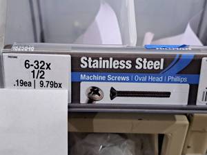 lot 1099 image: Lot of (300) Hillman Stainless Steel Machine Screws 6-32x12  Oval Head  Phillips Drive #H825846